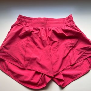 Lululemon Hotty Hot Short II Long 4”